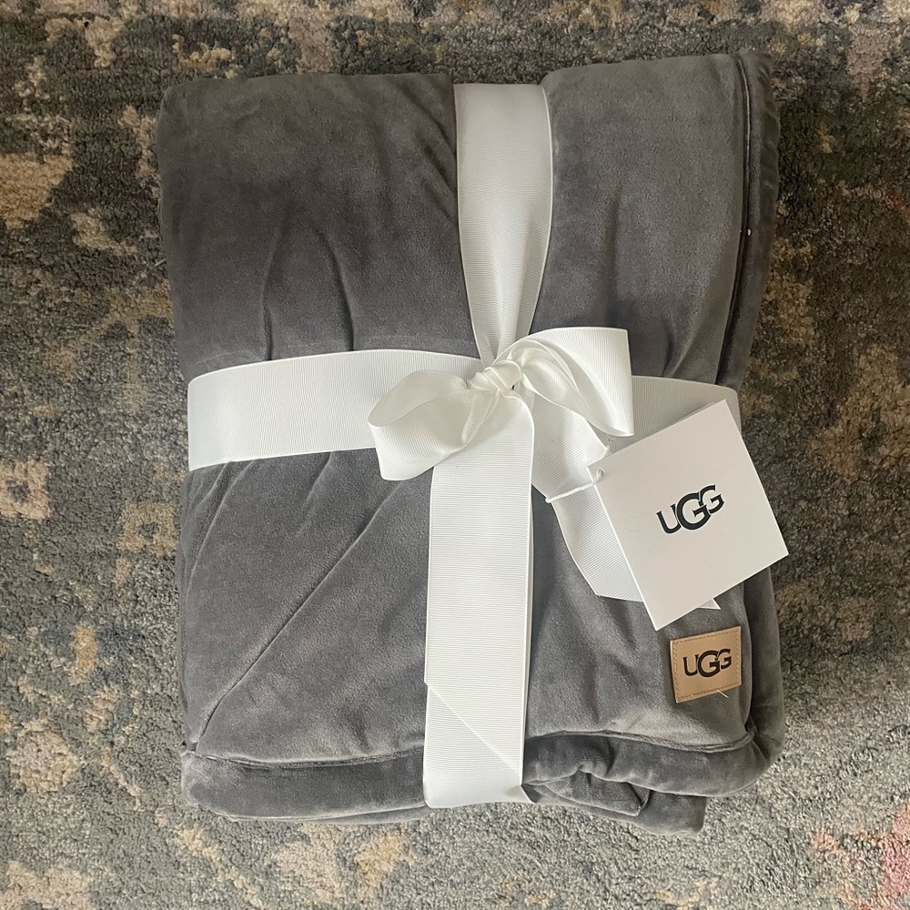 Ugg blanket